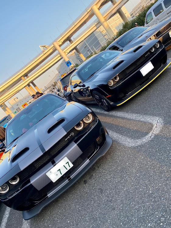 チャレンジャーのアメ車・ダッジチャレンジャー・ヘルキャット・ダッジ・チャレンジャーに関するカスタム事例の投稿画像1枚目