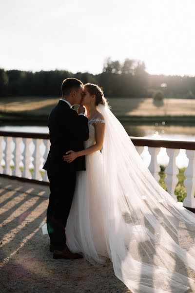 Wedding photographer Yulya Emelyanova (julee). Photo of 11 July 2018