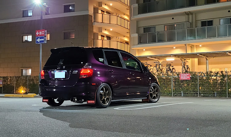フィットのfclカラーチェンジLED・ドライブ・フィット1.5A・エロムラサキ・ムラサキに関するカスタム事例の投稿画像14枚目