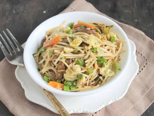 Egg Hakka Noodles