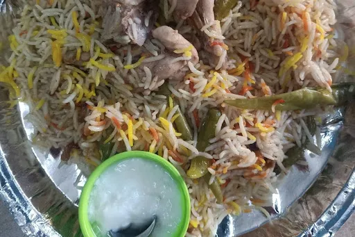 Curd Chicken Biryani [1 Kg]