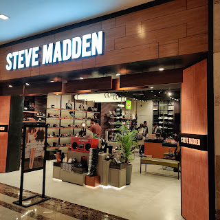 Pulkit Chadha at Steve Madden, Ambience Mall,  photos