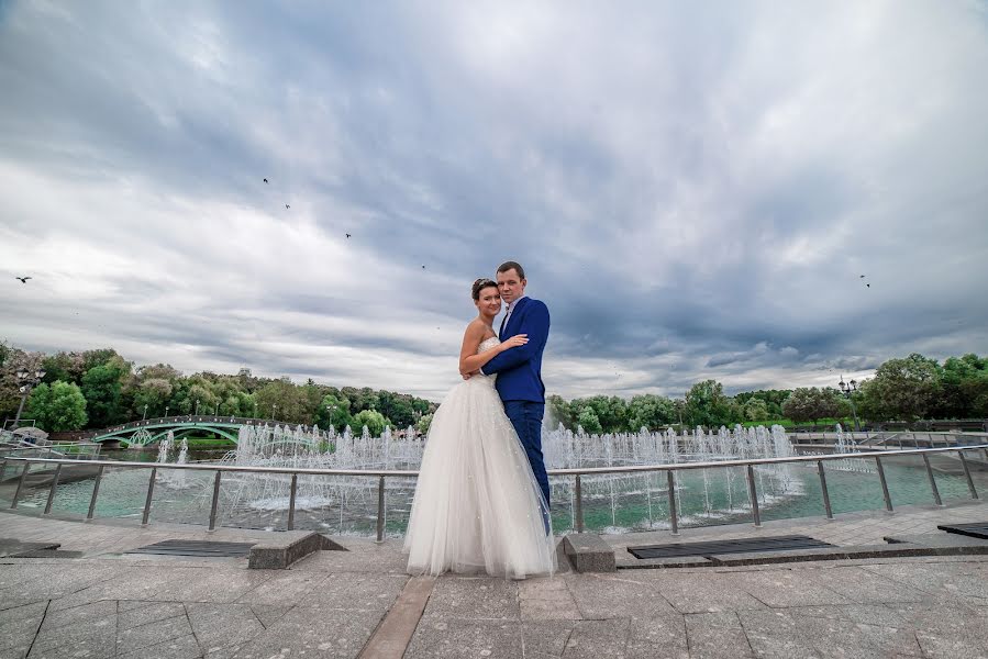 Hochzeitsfotograf Oleg Batenkin (batenkin). Foto vom 19. August 2019