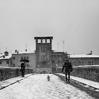 verso la cima del ponte di 