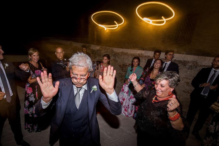 Fotografo di matrimoni Leonardo Scarriglia (leonardoscarrig). Foto del 25 luglio 2019