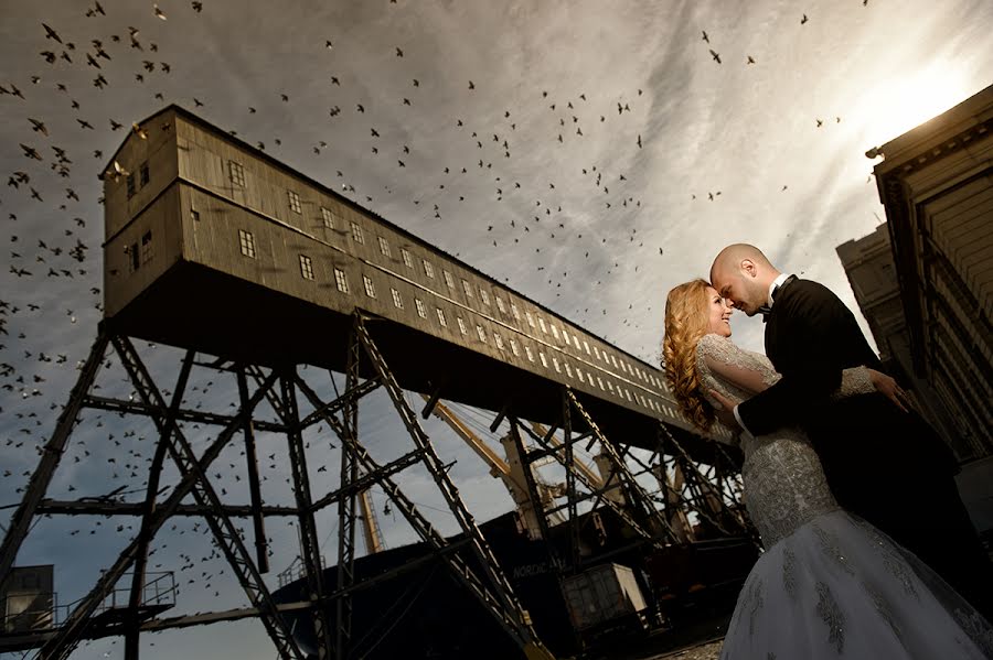 Fotógrafo de casamento Marian Sterea (mariansterea). Foto de 7 de dezembro 2015