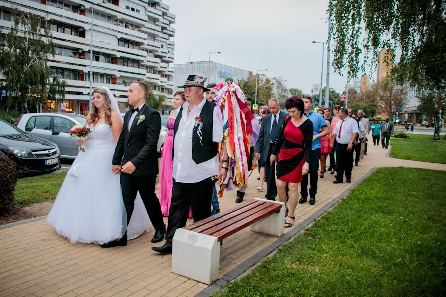 Свадебный фотограф Csaba Zelenák (csabazelenak). Фотография от 25 февраля 2019