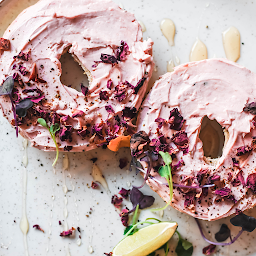 Beet Rose Bagel