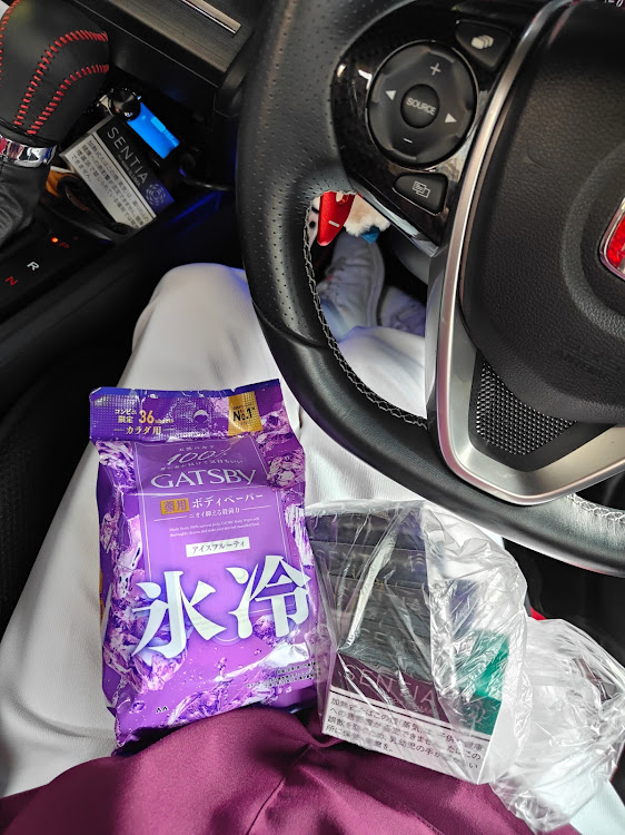 S660のいいね＆フォロー＆コメントありがとうございます・女性オーナー・職場の駐車場・水分補給を忘れずに👍・夜勤に関するカスタム事例の投稿画像4枚目