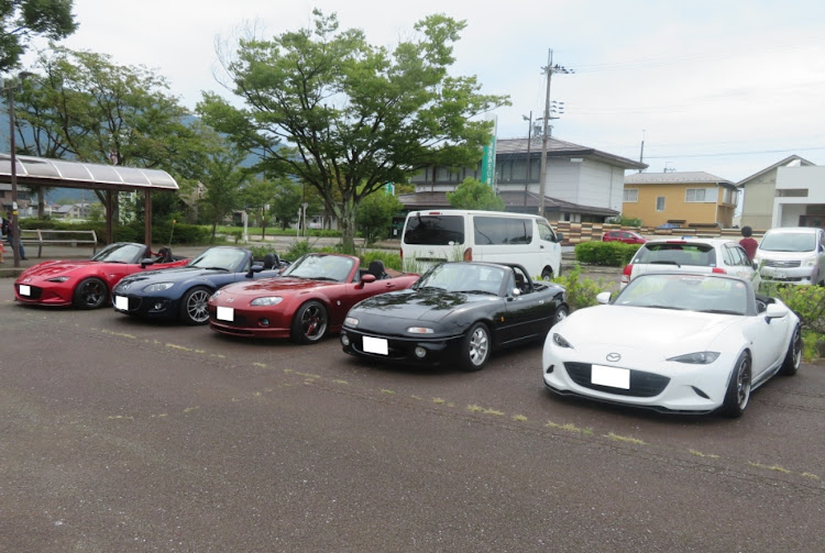 ロードスターのオープンツーリング・オープンの秋・奥琵琶湖パークウェイ・消防団ロードスターチーム・車高下げても腹打ち無しに関するカスタム事例の投稿画像12枚目