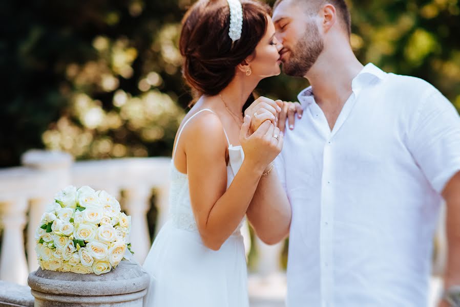 Wedding photographer Yuliya Nazarova (nazarovajulia). Photo of 14 August 2017