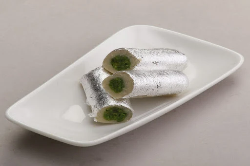 Kaju Pista Roll.