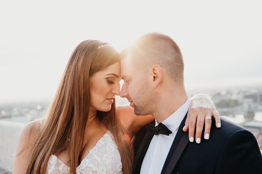 Fotografo di matrimoni Károly Nagy (karolynagy). Foto del 25 novembre 2019