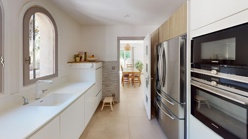 Villa avec piscine et terrasse 4