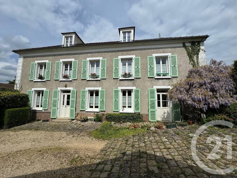 Vente propriété 10 pièces 220.48 m² à Pringy (77310), 730 000 €