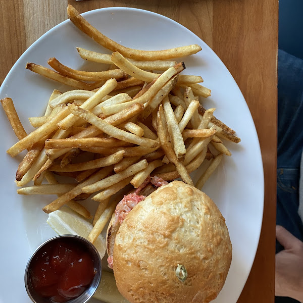 Lobster Roll on GF Bun