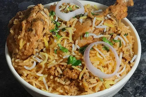 Chicken Biryani With Leg Piece [4 Pieces] And Raita