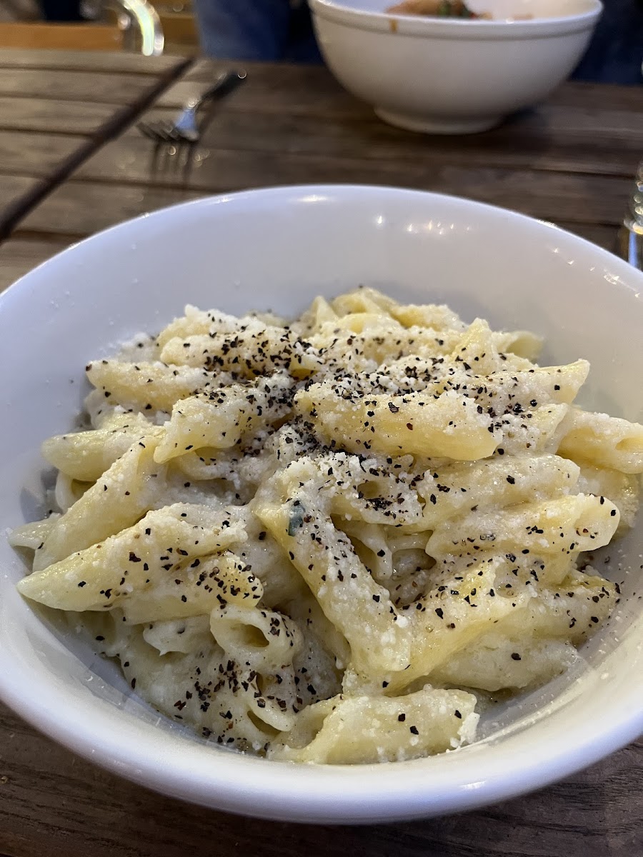 Gf cacio e pepe pasta