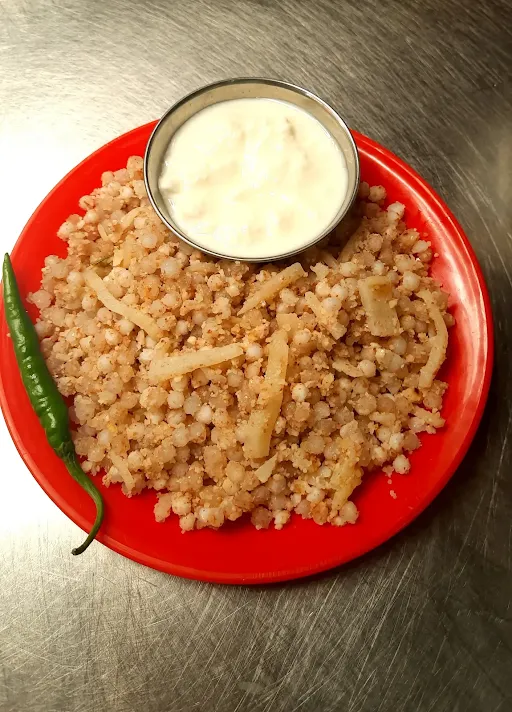 Sabudana Khichdi With Curd