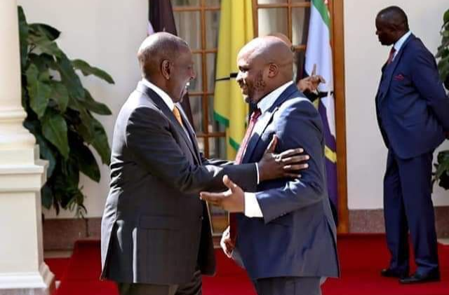 President William Ruto and Langata MP Phelix Odiwour at State House on February 7, 2023