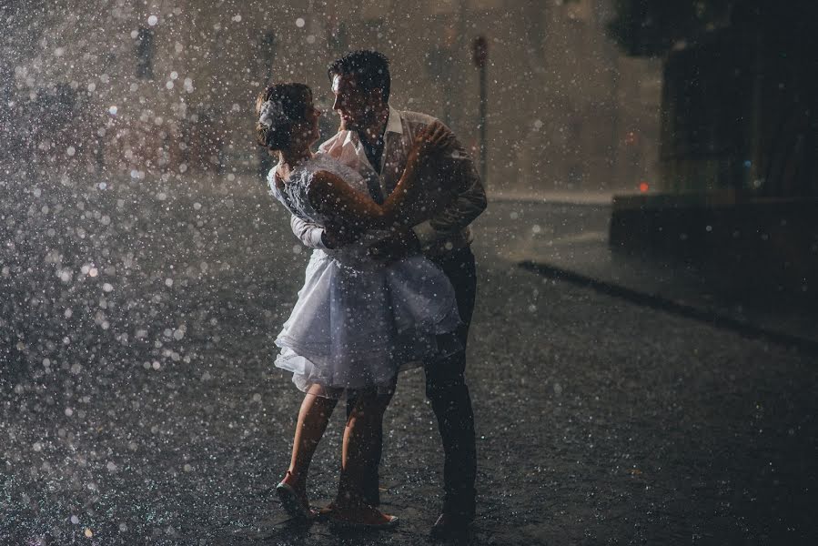 Fotógrafo de casamento Jozsa Levente (jozsalevente). Foto de 17 de março 2016