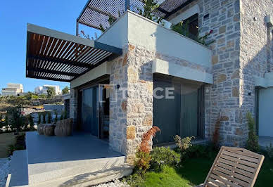 House with pool and terrace 2