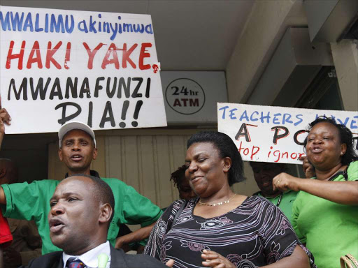 A group of teachers protest outside KNUT offices as their strikes enters day 4. Photo/Monicah Mwangi