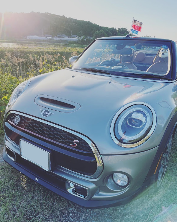 ミニ コンバーチブルのMINI Convertible・Mini Cooper s・MINI乗りさんと繋がりたい・MINI好きさんと繋がりたい・子供の日に関するカスタム事例の投稿画像1枚目