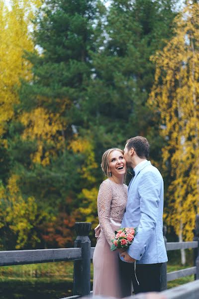 Fotógrafo de bodas Irina Samodurova (samodurova). Foto del 1 de octubre 2017