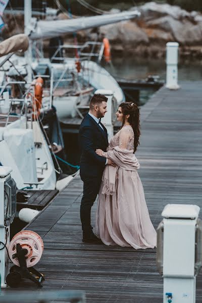 Fotógrafo de casamento Andreea Vasilache (e-motions). Foto de 25 de março 2019