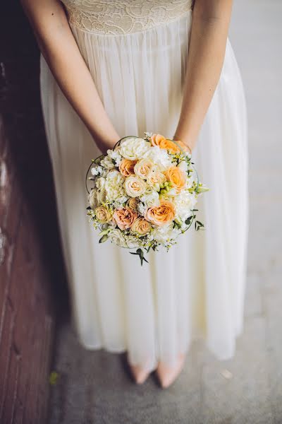 Fotógrafo de bodas Elena Popova-Imanaeva (elenaimanaeva). Foto del 6 de julio 2020