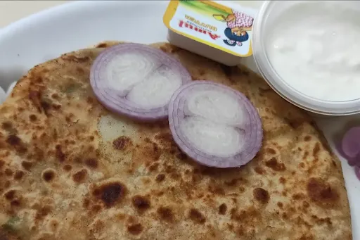 Aloo Pyaaz Parantha