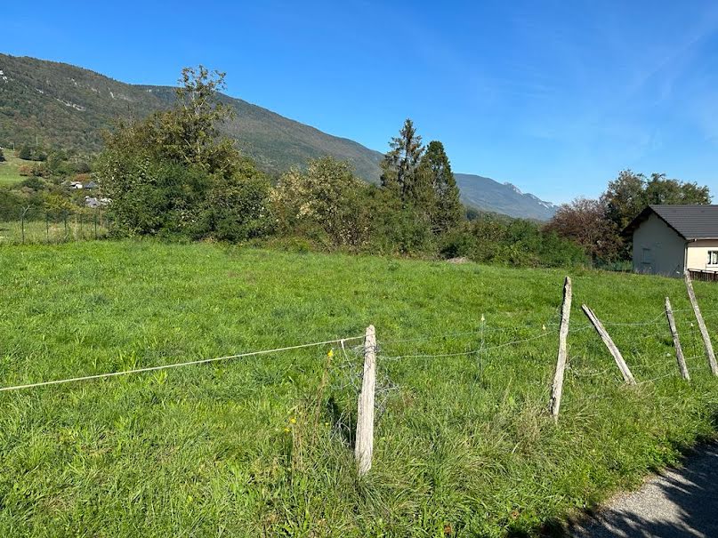 Vente terrain  600 m² à La Motte-Servolex (73290), 320 000 €