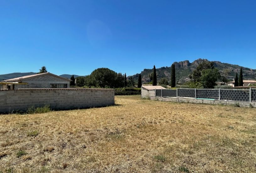  Vente Terrain + Maison - Terrain : 600m² - Maison : 89m² à Roquebrune-sur Argens (83520) 