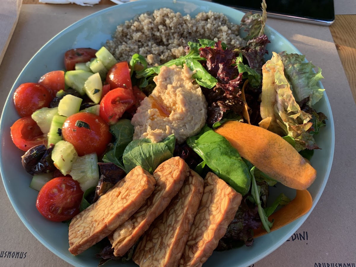 Oburus bowl (tempeh subbed for falfel to be gluten-free)