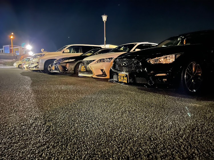 スカイラインのナイトMT・スカイラインv37・夜会・篠原車体に関するカスタム事例の投稿画像2枚目