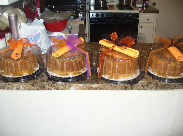 Carmel Sour Cream Pound Cake_image