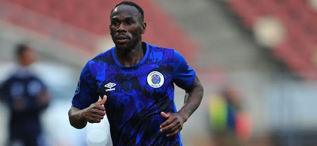 Supersport United left back Onismor Bhasera.