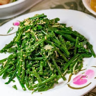 鯉魚潭樹屋餐廳