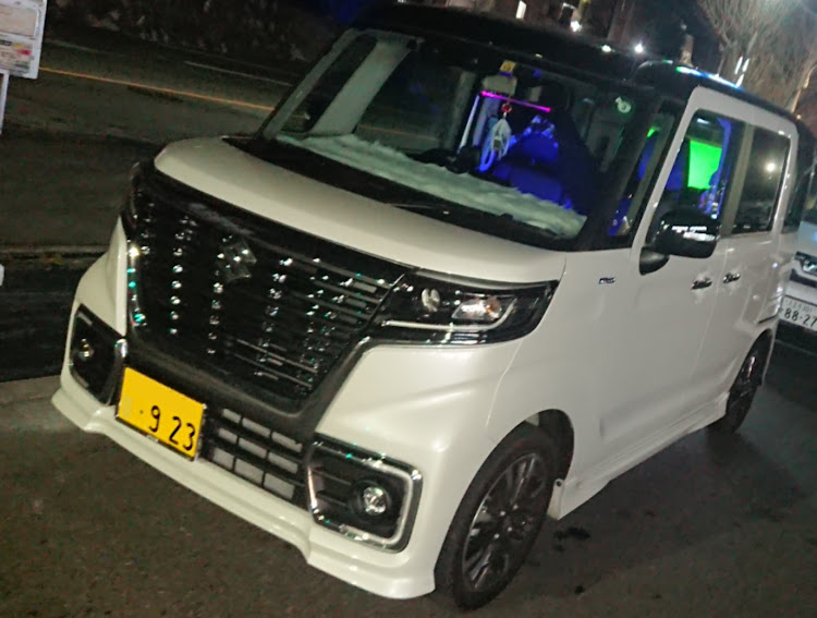 スペーシアカスタムの冴えカノ・ヤン車気取り・プチ痛車・復活に関するカスタム事例の投稿画像1枚目