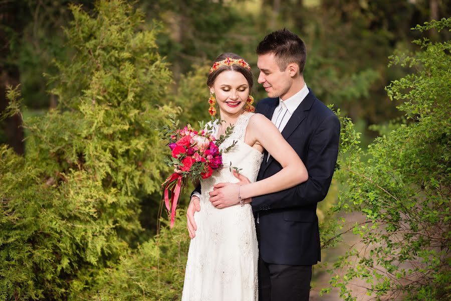 Fotógrafo de bodas Yuliya Chernyavskaya (juliyach). Foto del 18 de mayo 2017