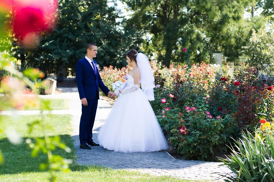 Fotógrafo de bodas Olga Markarova (id41468862). Foto del 3 de noviembre 2017