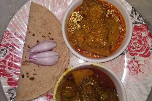 Roti Sabji Salad Thali