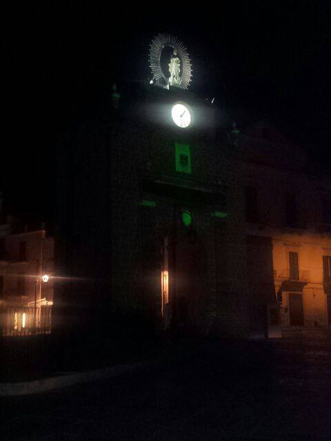 Basta,forse, la luna?! di bettina