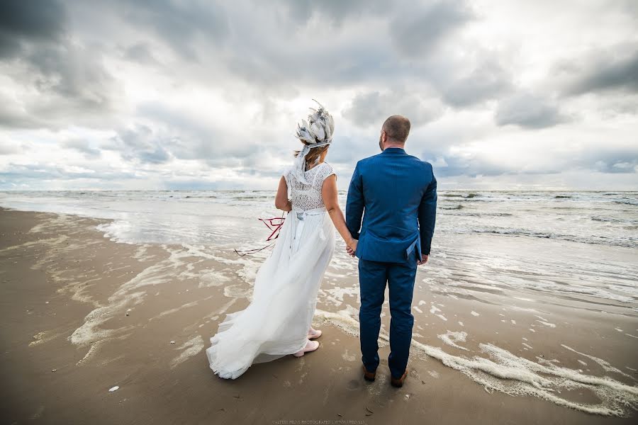 Fotógrafo de casamento Valters Pelns (valtersp). Foto de 16 de março 2019