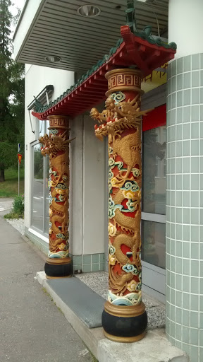 Dragon Pillars