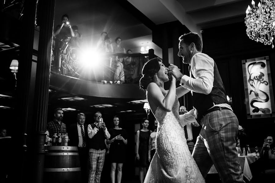 Wedding photographer Cristina Tanase (cristinatanase). Photo of 11 February 2018