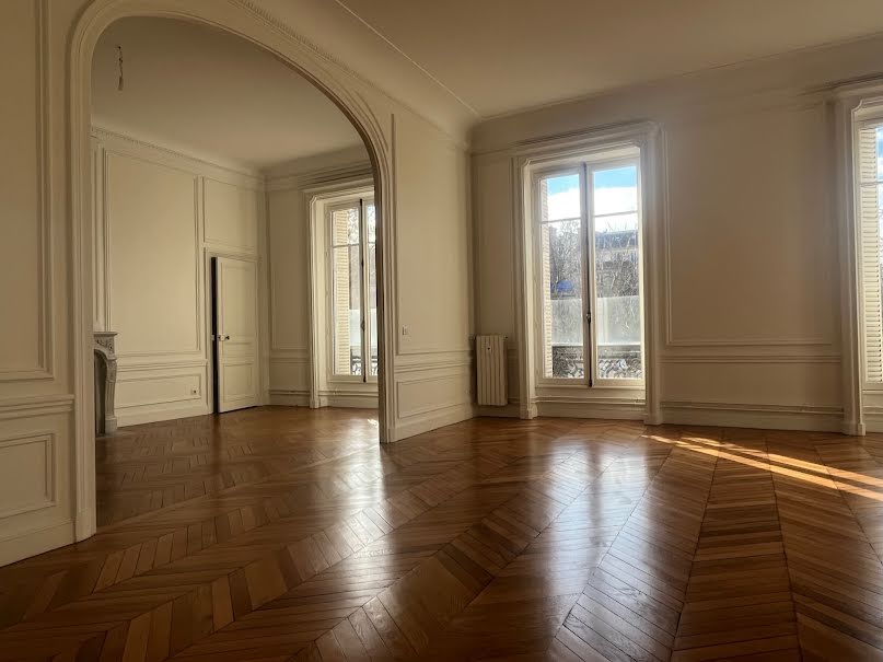 Location  appartement 6 pièces 242 m² à Paris 17ème (75017), 6 461 €