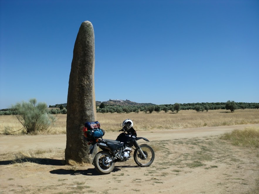 [Destino] Um Stonehenge no Alentejo 5y5vPxsYuctcCSP178FzlJ6jO0GnhBdi2kH8wUs2yoIOniT3Ndk1h1wZYby7hk0byKH6qHxsHPjyrDMdqu-Lk2hpR3HIgxDwCR6nEgpjdldVS3VWGS9W1gVY-4oTHmd4wsFv1lrQsbLy05VYgbCH2kPeTSWqyGmz5HT6YURAzvJ7XFp8ZO9SK55fIVbDD8YG8GDQ4OdI03CN51EB8LpEUwNvzuN4QJkZhgSyQGQlgb4oZYQ0f-9EEYfLbAH11qbSCpKDTRK3ZbEExFuLDgAlqaSi5XWweUrJ_BUEc2FLyNC0ztwW9mdhMLWNFhzSHzAojMrQN68XAAQdKUwMdzOjmcTqgUPajEPwGrd4LG7F05Bz75_NM1TRhY9FAfWU2ibsyk3wsEhkdtd3OXCjff3eF0uJd-ikfqCoiq9h-2DScN2r_T582yW7UsNIHywcp5g3m-GlSp76MByo6uO9kOtGDwxIuIybPP8y81J-BMYUgoT2kpYs3lkaSd5qbazbgGKSnn4bLi98m2oG4IgDit9a2uXOC3LDOcUyiDtxLsZste0NXhpl4RgryJv1jcvHOb5nExUOphpMO2_bJajX99_M2f6dpC7UP9dVfCyuySr3CNypHp3umaAS=w883-h662-no