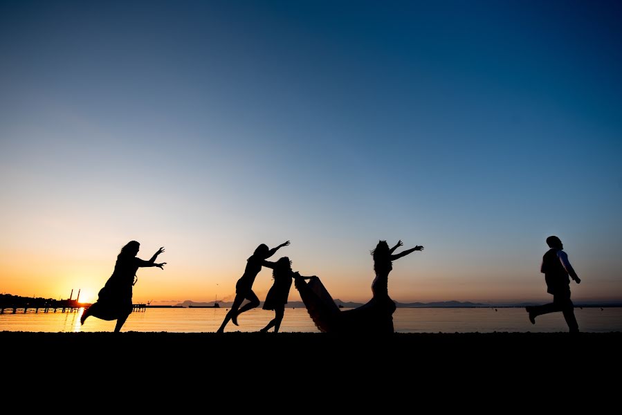 Fotografo di matrimoni David Gonzálvez (davidgonzalvez). Foto del 2 ottobre 2019